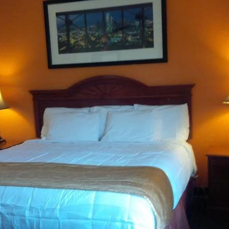 Rodeway Inn Perry Extérieur photo
