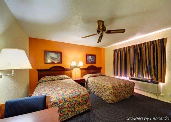 Rodeway Inn Perry Extérieur photo